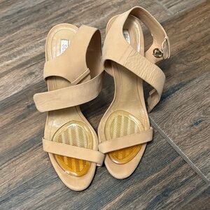 SCHUTZ Tan Thick Strap Sandals